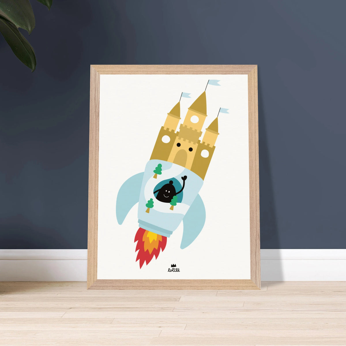 Affiche et carte pour décoration de chambre d'enfant dans un cadre en bois, illustrant une fusée en forme de château fort