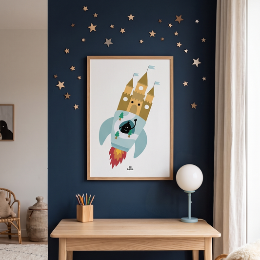 Affiche et carte pour décoration de chambre d'enfant dans un cadre en bois, illustrant une fusée en forme de château fort