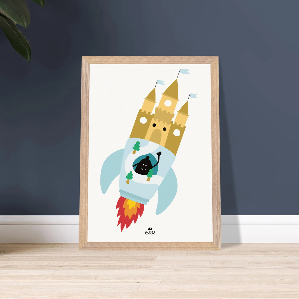 Affiche et carte pour décoration de chambre d'enfant dans un cadre en bois, illustrant une fusée en forme de château fort